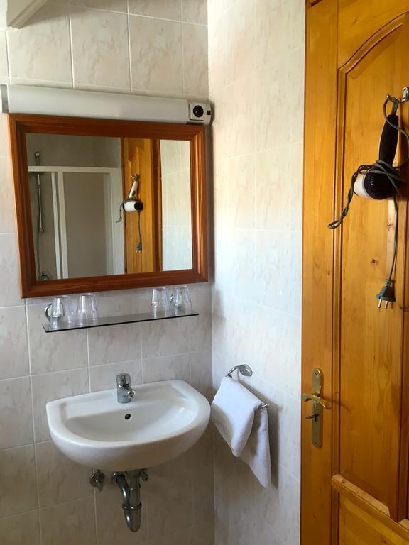 Racz Fogado Hotel Kisoroszi Екстериор снимка