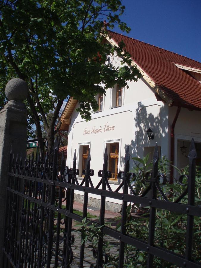 Racz Fogado Hotel Kisoroszi Екстериор снимка